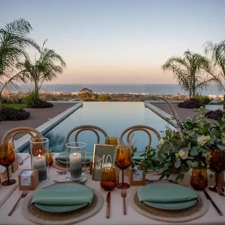 The Oasis بروتاراس