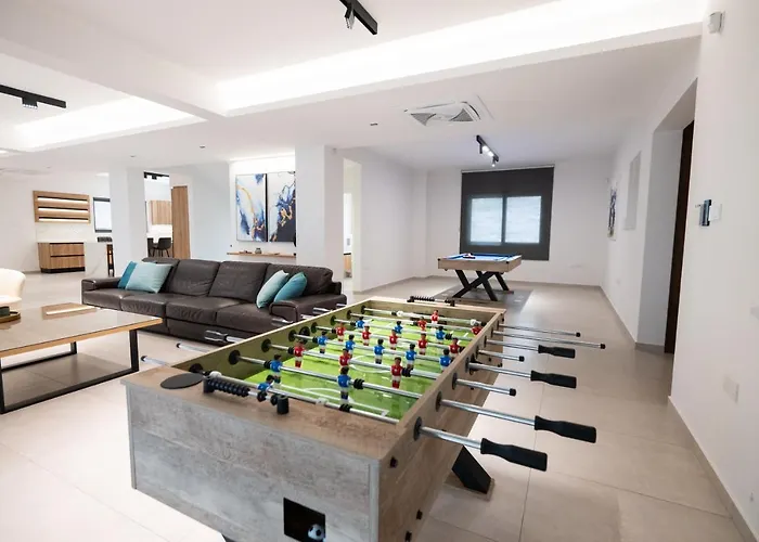 The Oasis بروتاراس