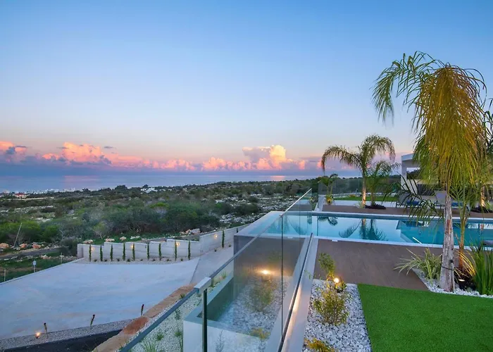 فيلة The Oasis *