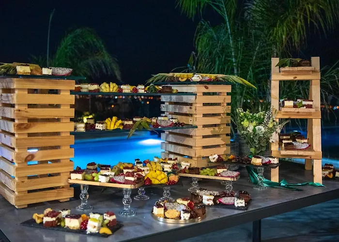 The Oasis فيلة بروتاراس